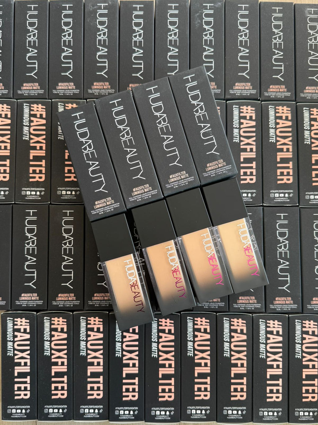 Huda Beauty Fauxfilter Foundation