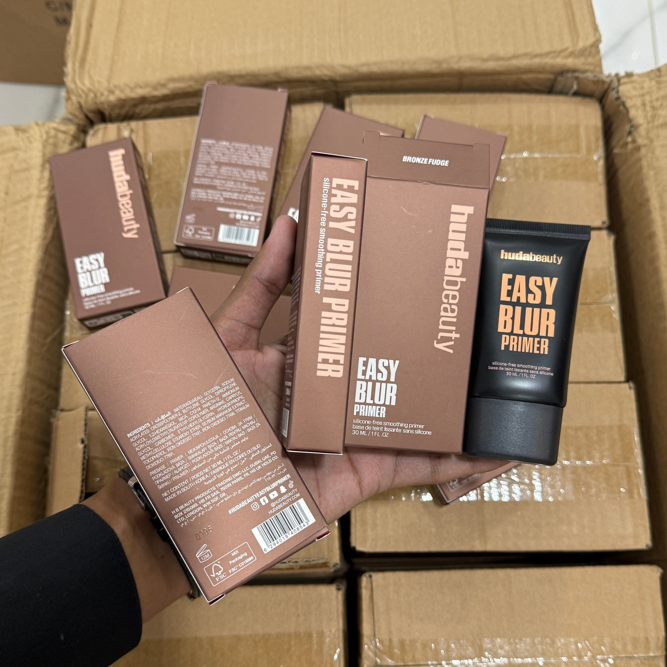 Huda Beauty Easy Blur Selicone - Free Smoothing Primer Bronze Fudge