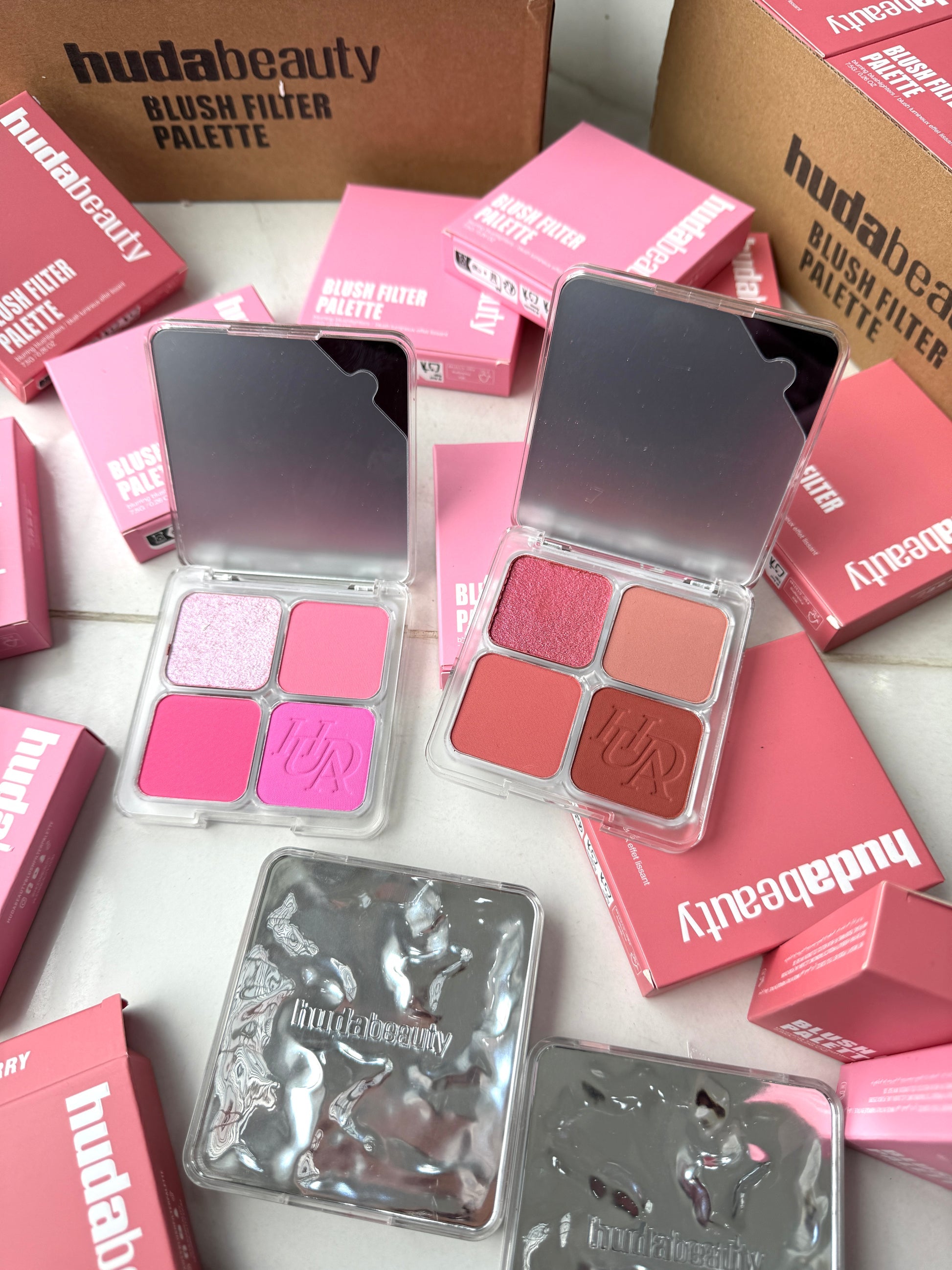 Blush Fliter Blurring BlushLighters Pallete- Huda Beauty
