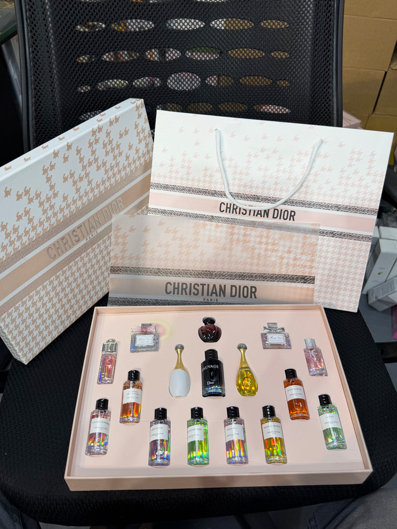 Dior 16in1 perfume gift set with bag