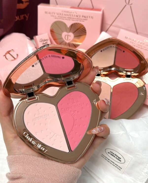 Charlotte tilbury soulmates face pallete pillow talk flawless pink heart