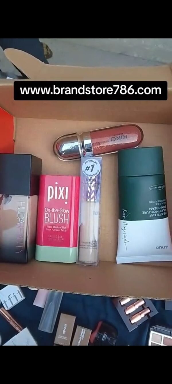 Ramzan deal 06 box makeup products in all imported high ends brand